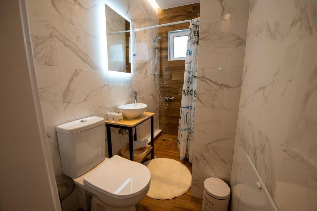 Lemon Garden Stylish Private Apartment Kalamata Luaran gambar