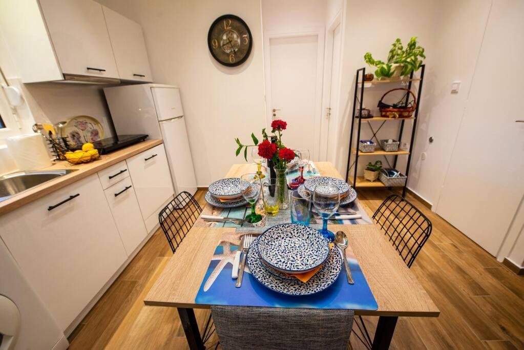 Lemon Garden Stylish Private Apartment Kalamata Luaran gambar