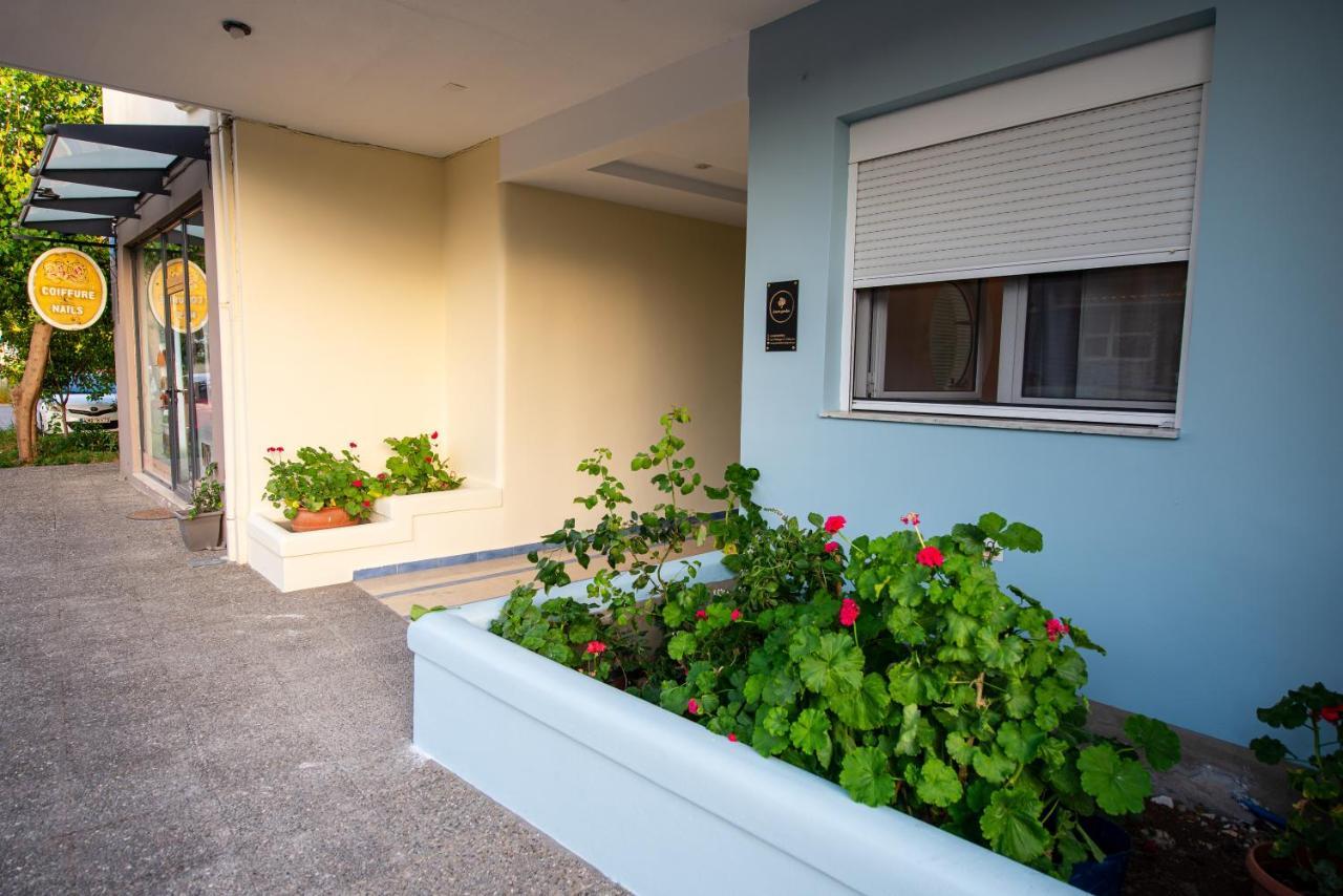 Lemon Garden Stylish Private Apartment Kalamata Luaran gambar