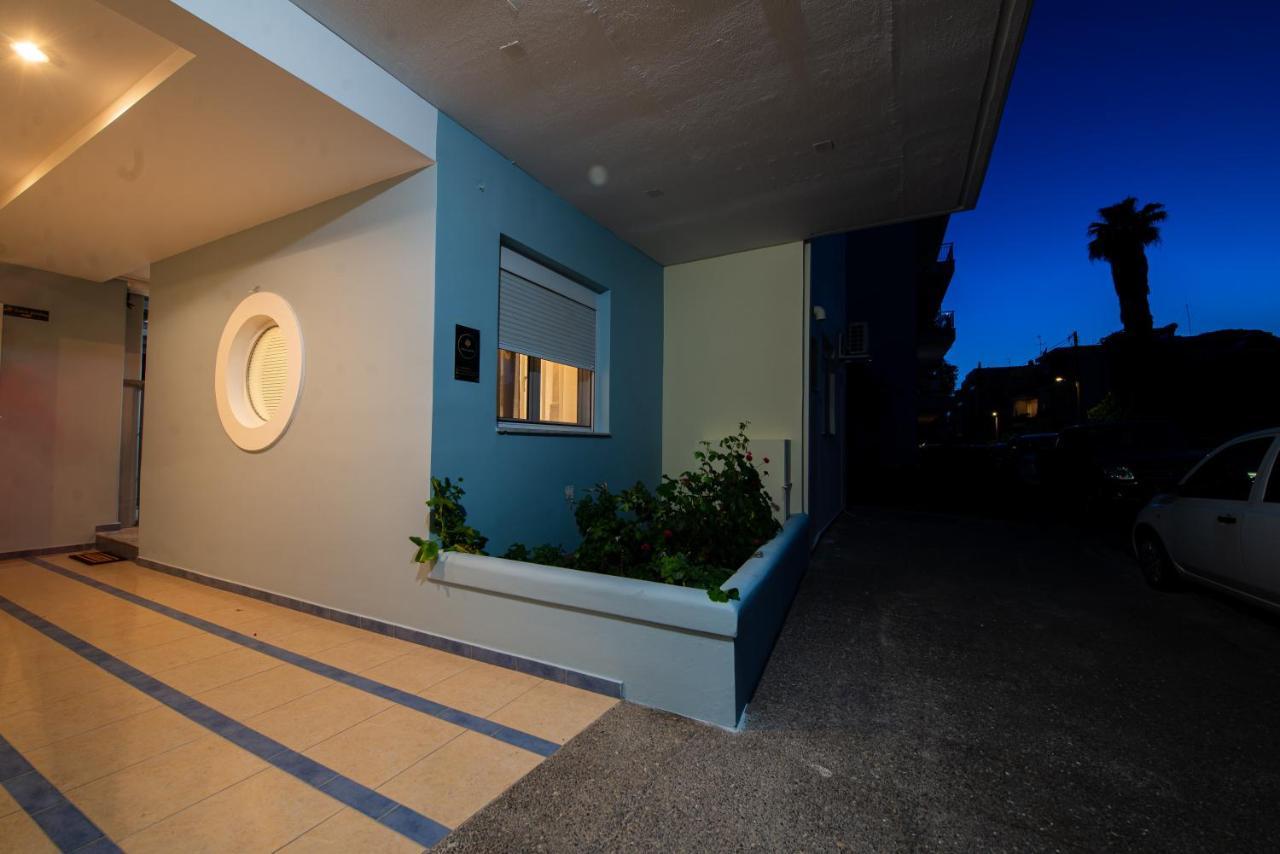 Lemon Garden Stylish Private Apartment Kalamata Luaran gambar
